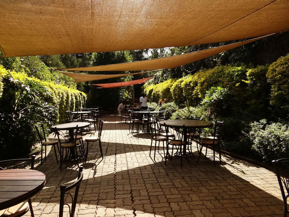 Ikweta Country Inn Maua Kaathene Екстер'єр фото